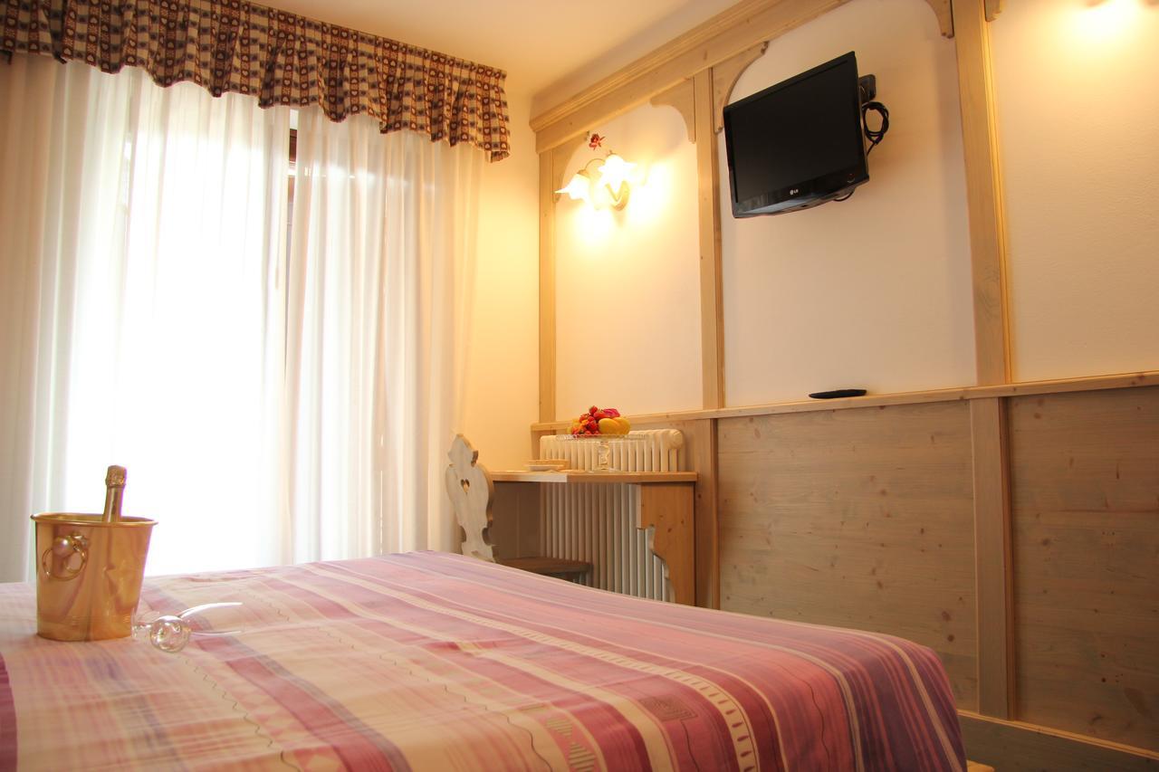 Hotel Lory Pinzolo Dış mekan fotoğraf
