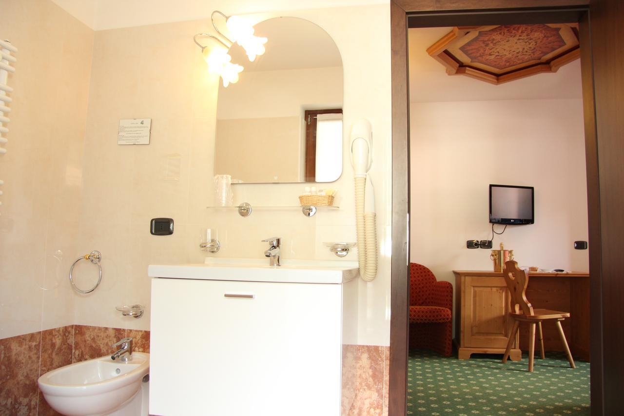 Hotel Lory Pinzolo Dış mekan fotoğraf
