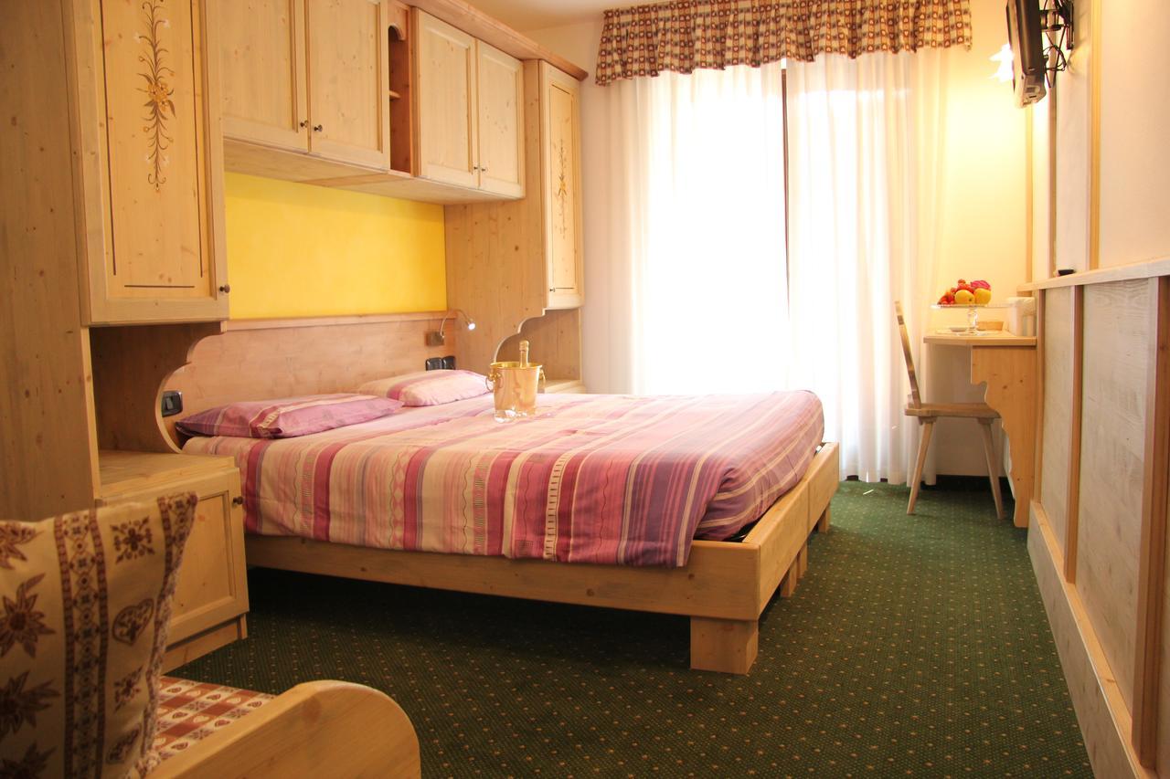 Hotel Lory Pinzolo Dış mekan fotoğraf